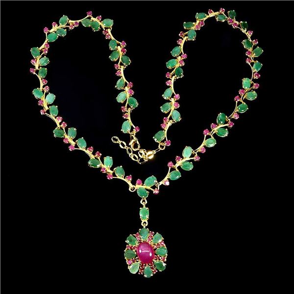 EMERALD AND RUBY NECKLACE IN 14K YELLOW PLATED GOLD OVER 925 STERLING SILVER - 17.5 INCHES LONG - AP