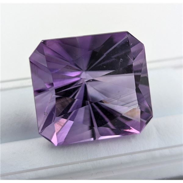 36.94 ct Authenticated Purple Amethyst gemstone ($4,560 Appraisal)
