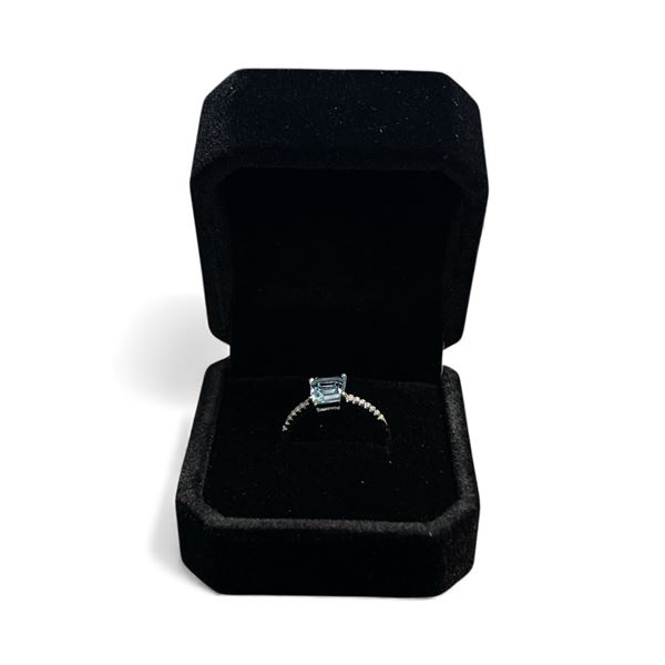 New 925S 1.0ct Princess Cut Natural Swiss Blue Topaz Chanel Ring - Resizable - Mounted in 925 Sterli