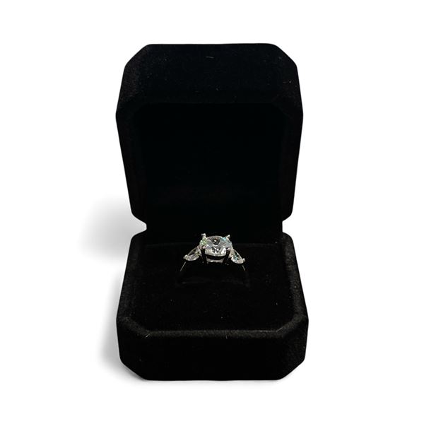 New 925S 3.0ct Simulated Diamond (CZ) Trinity Ring, with Heart Sidestones - Size 7.0 Mounted in 925 