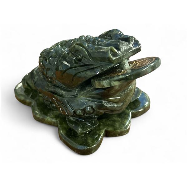 NATURAL HAND CARVED THREE-LEGGED MONEY TOAD-LUCKY CHARM FENG SHUI DECOR FOR PROSPERITY & PROTECTION