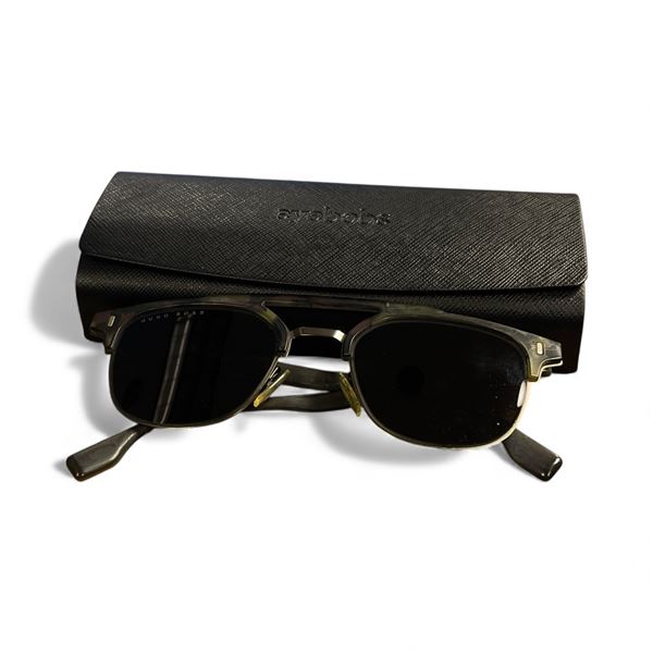 Authentic Hugo Boss Sunglasses w/Eyebobs Case