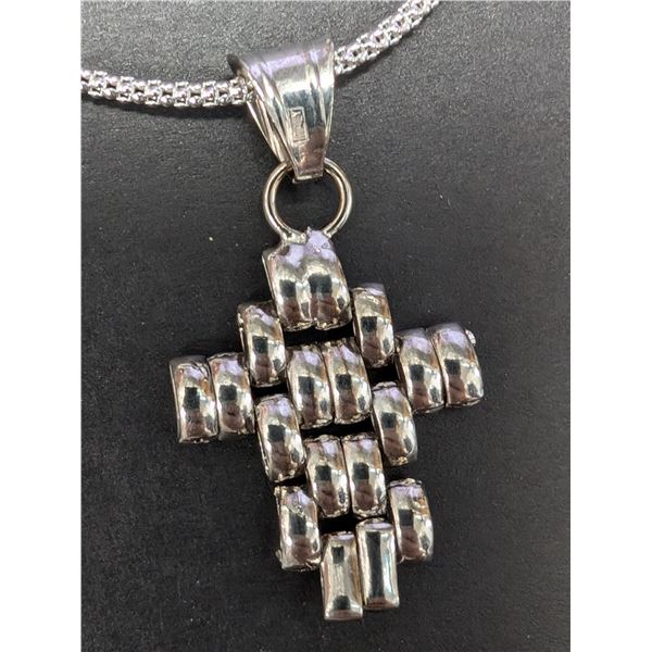 $80, SILVER(5.44g), CROSS NECKLACE 18", retail value $80