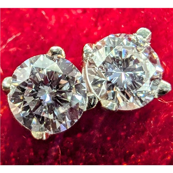 $1105, 14K(0.47g), LAB DIAMOND (0.5ct)EARRING, appraised/retail value $1105