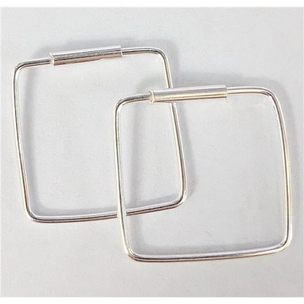 $30, HOOPEARRING, appraised/retail value $30