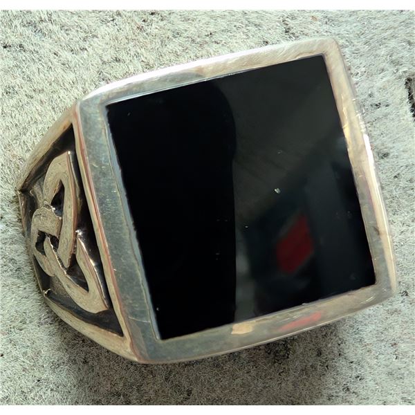 $160, SILVER(13g), BLACK ONYX RING, size , appraised/retail value $160, ring resizeable for $50