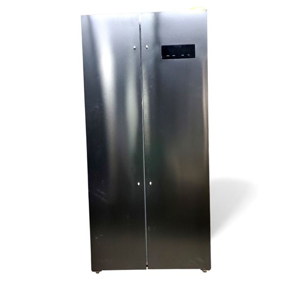 Forno Salerno 33" Freestanding Black Refrigerator - Retail Value $1,329.99 (Tested, Working Conditio