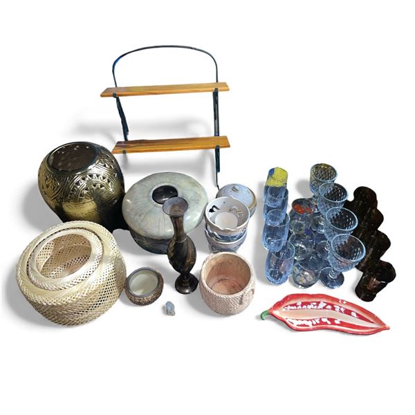 Assorted Decorative Items - Vases and Glassware