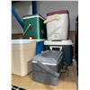 Image 2 : 6 Vintage Coolers - Various Sizes
