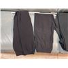 Image 3 : 4 Pants Assortment - Various Styles and Fabrics