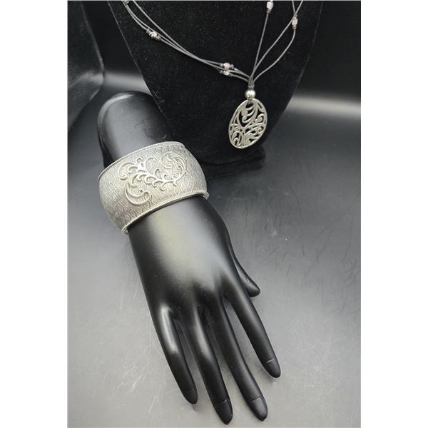 SILPADA STERLING SILVER FILIGREE PENDANT NECKLACE & WAVE CUFF BRACELET. BRACELET MEASURES APPROX. 7.