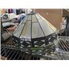 Image 2 : Tiffany-Style Geometric Stained Glass Lamp (2 Lamp Shades)