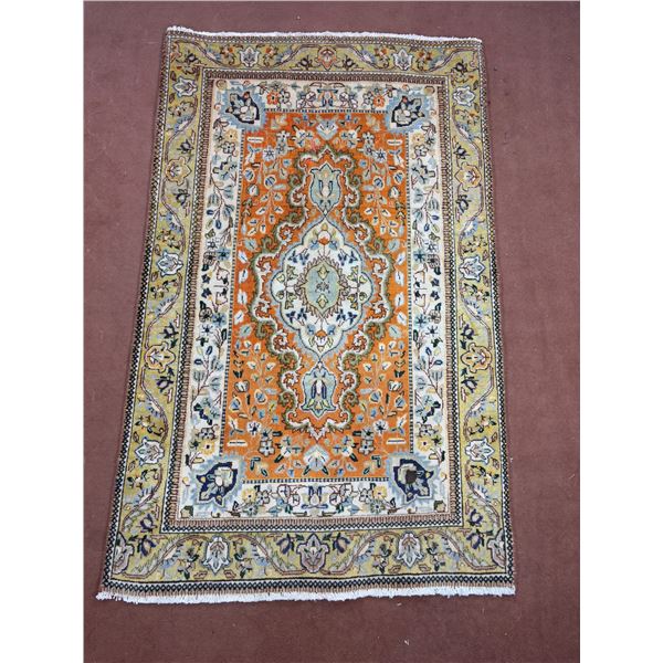 Tabriz Low Pile Beautiful Colouring 100% Authentic Hand Knotted Wool Persian Rug (Size -Â  5.5 Ã[x=#