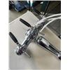 Image 2 : CHROME 3 HEAD BEER TAP