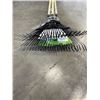 Image 2 : 4 NEW RAKES