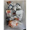 Image 2 : 2 BINS OF NEW AHRD WARE, BUNGEE CORDS, ETC