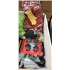 Image 3 : BOX OF CASTERS AND RUBBER GLOVES