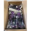 Image 2 : 2 CASES OF NEW SIZE 9/10 SLIPPERS