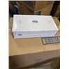 Image 1 : NEW CASE OF TORK, FLAT BOX, WHITE, 30 BOXES OF 100 TISSUES PER CASE