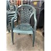 Image 2 : 6 STACKING PATIO CHAIRS