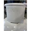 Image 2 : 100LB PRPAONE TANK W/  MANUFACTURER DATE OF 08/18 - GOOD UNTIL 08/2028