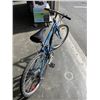 Image 2 : BLUE RALEIGH BIKE
