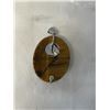 Image 2 : VINTAGE STERLING SILVER W/ TIGERS EYE, PINK CORAL AND MOTHER OF PEARL PENDANT