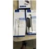 Image 2 : INSIGNIA 3 OUTLET EXTENSION CORD, 65 WATT CHARGER AND MULTI VOLTAGE AC ADAPTER