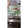 Image 3 : 2 BAMBOO MATTRESS PROTECTORS, ONE IS TWIN SIZE, AND UNKOWN SIZE