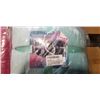Image 2 : 2 NEW 28 X 56 INCH PINK BATH TOWELS, AND NEW DOG BLANKET