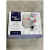 Image 1 : CONAIR LED LIGHT THERAPY MASK, AND ARKEMUSA KERATIN REGENRATING SHAMPOO AND CONDITIONER