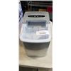 Image 1 : INSIGNIA 26LB PORTABLE ICE MAKER - TESTED WORKING
