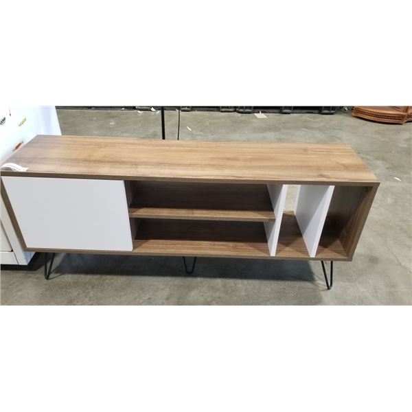 MODERN MEDIA CABINET