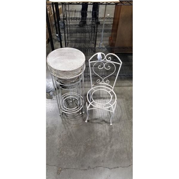 SET OF 3 OUTDOOR NESTING PLANT STANDS AND PLANT POT CHAIR