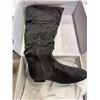 Image 2 : 3 NEW PAIRS OF LADIES BOOTS SIZE 7.5