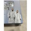 Image 2 : NEW SIZE L / XL SHERPY ZIP UP WEARABLE BLANKET