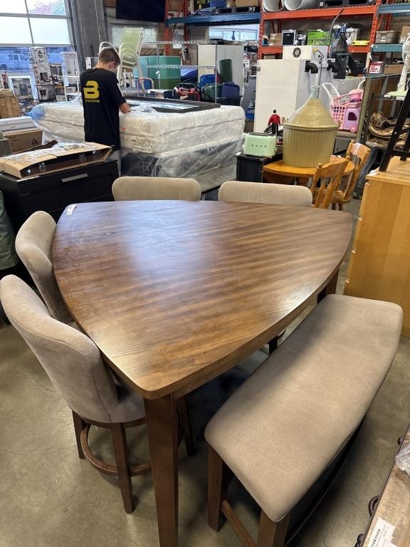 ASHLEY FURNITURE TRIANGLE DINING TABLE WITH BENCH AND 4 SWIVEL STOOLS