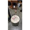 Image 2 : VINTAGE BRASS VINTAY STOOL AND FOLDING SHIP CARD TABLE