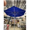 Image 2 : BRAND NEW BLUE 6FT PATIO UMBRELLA WITH HEAVY WEIGHTED BASE, INCLUDES EXTRA GREEN COVER FOR UMBRELLA,