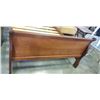 Image 2 : QUEENSIZE SLEIGH BED FRAME