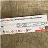 Image 2 : NEW FAST ACTING DIGITAL MEAT THERMOMETER