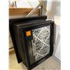 Image 8 : Black Wooden Frames
