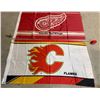 Image 2 : Box of Vintage Sports Memorabilia - Detroit Red Wings and Calgary Flames Flag, Cards