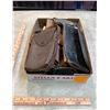 Image 2 : Box of Misc. Leather Items: Purses, Wallets, Folios