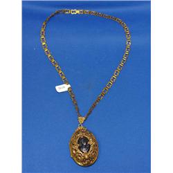 Vintage Pendant Photo Locket & Chain