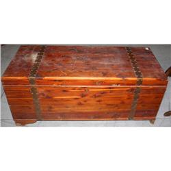 Cedar Wood Chest