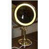 Image 1 : Lighted Magnified Mirror