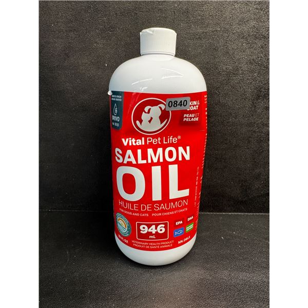1 Bottle of Vital Pet Salmon Oil for Cats and Dogs to Maintain Skin and Coats - New