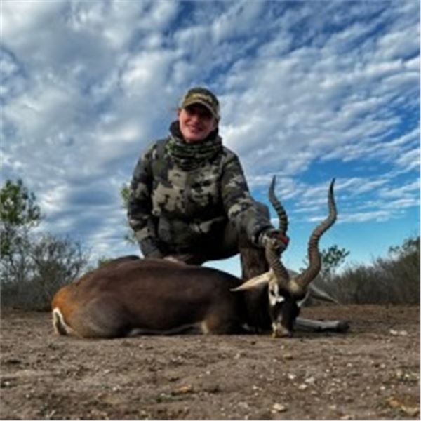 4-Day, 3-Night Hunt for 1 Hunter & 1 Non-Hunter - Includes a Total of 2 Trophy Animals