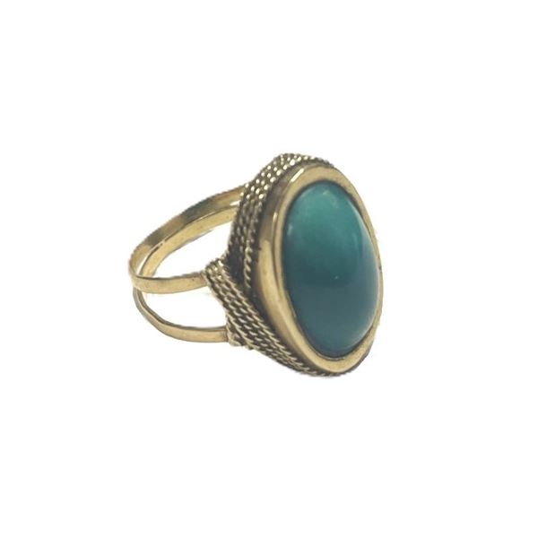 14kt Gold Ring with turquoise stone, Weight 4.497 g